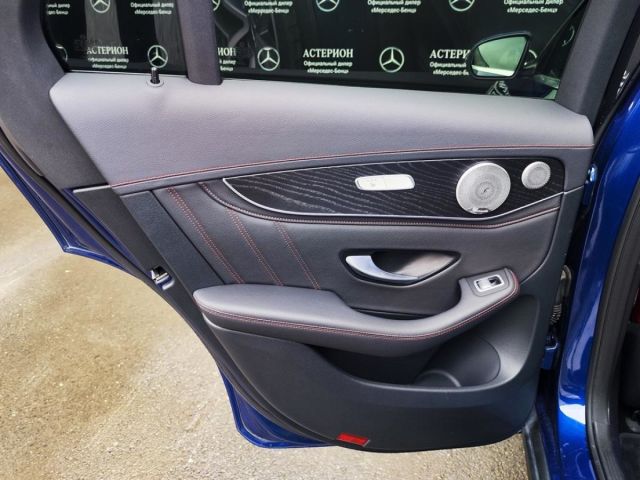 Купить б/у Mercedes-Benz GLC-класс AMG, 2021 год, 390 л.с. в России
