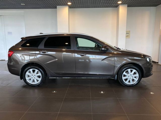 ВАЗ (LADA) Vesta с пробегом, 2021 год, 106 л.с. в России Купить б/у ВАЗ (LADA) Vesta, 2021 год, 106 л.с. в России