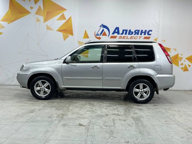 Купить б/у Nissan X-Trail, 2003 год, 165 л.с. в России