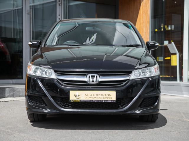 Купить б/у Honda Stream, 2012 год, 140 л.с. в России