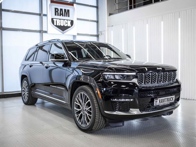 Купить б/у Jeep Grand Cherokee, 2024 год, 294 л.с. в России