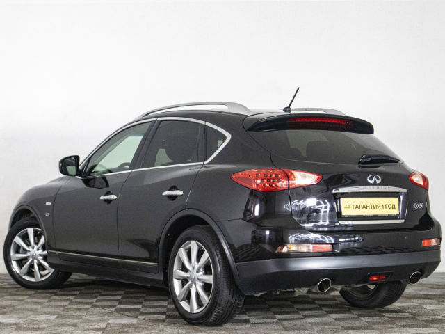 Купить б/у Infiniti QX50, 2015 год, 222 л.с. в России