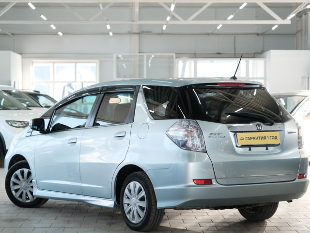 Honda Fit Shuttle с пробегом, 2013 год, 88 л.с. в России Купить б/у Honda Fit Shuttle, 2013 год, 88 л.с. в России