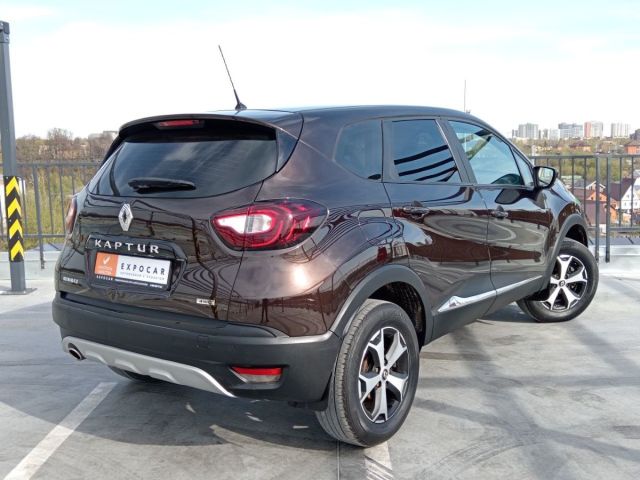 Купить б/у Renault Kaptur, 2018 год, 143 л.с. в России