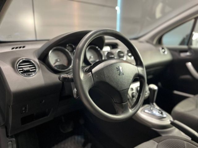 Купить б/у Peugeot 308, 2008 год, 120 л.с. в России