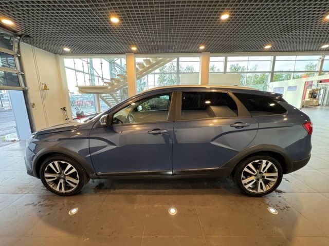 Купить б/у ВАЗ (LADA) Vesta, 2019 год, 106 л.с. в России
