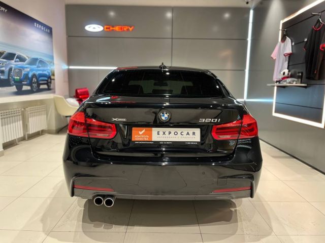 Купить б/у BMW 3 серия, 2018 год, 184 л.с. в России