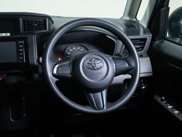 Купить б/у Toyota Roomy, 2019 год, 69 л.с. в России