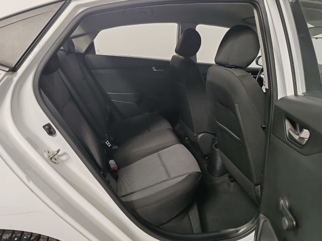 Купить б/у Hyundai Solaris, 2017 год, 100 л.с. в России