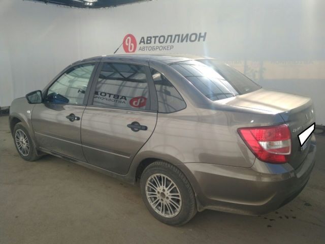 Купить б/у ВАЗ (LADA) Granta, 2021 год, 87 л.с. в России