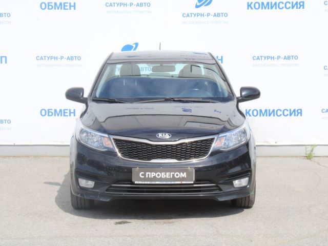 Купить б/у Kia Rio, 2015 год, 123 л.с. в России