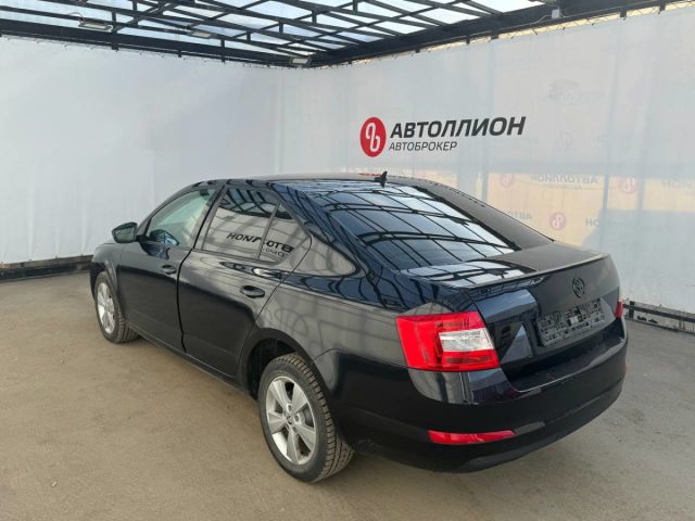 Купить б/у Skoda Octavia, 2016 год, 178 л.с. в России