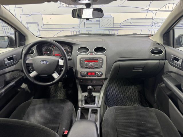 Купить б/у Ford Focus, 2007 год, 120 л.с. в России