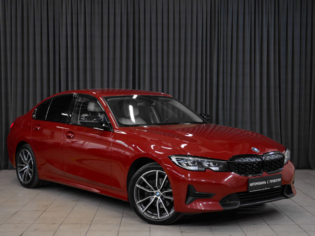 Купить б/у BMW 3 серия, 2021 год, 184 л.с. в России