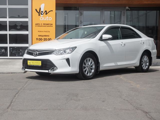 Купить б/у Toyota Camry, 2017 год, 181 л.с. в России