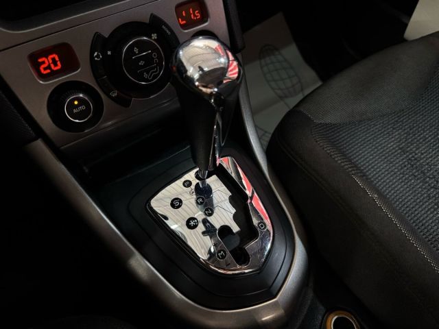 Купить б/у Peugeot 308, 2008 год, 120 л.с. в России
