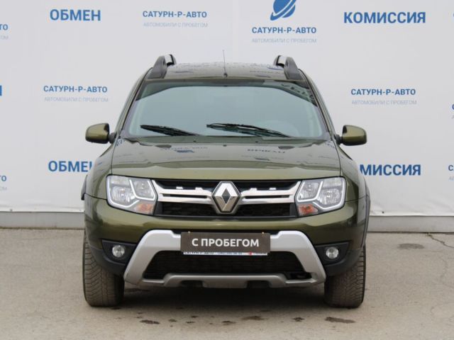 Купить б/у Renault Duster, 2017 год, 109 л.с. в России