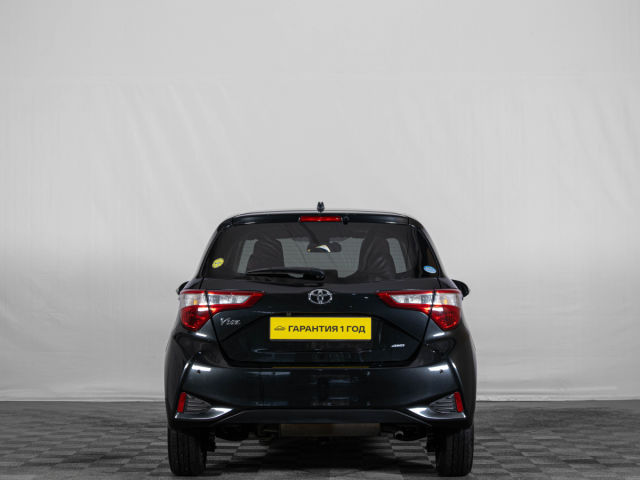 Купить б/у Toyota Vitz, 2019 год, 95 л.с. в России