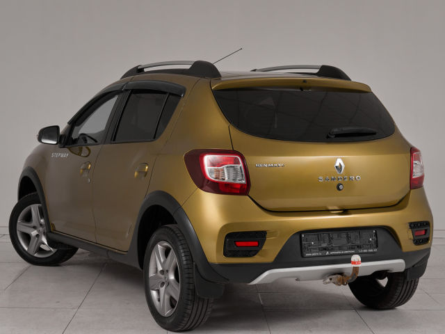 Renault Sandero с пробегом, 2018 год, 113 л.с. в России Купить б/у Renault Sandero, 2018 год, 113 л.с. в России