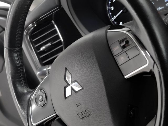 Купить б/у Mitsubishi Outlander, 2018 год, 146 л.с. в России