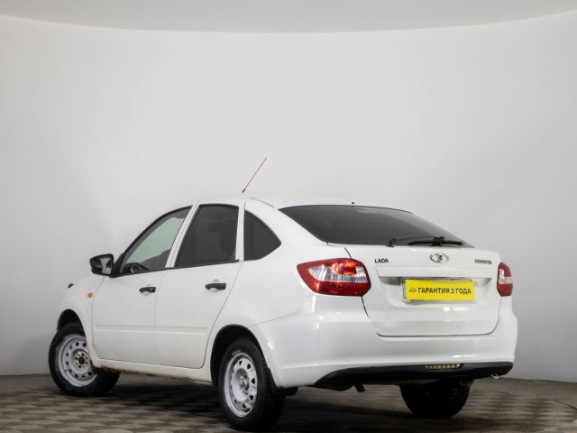 Купить б/у ВАЗ (LADA) Granta, 2015 год, 87 л.с. в России