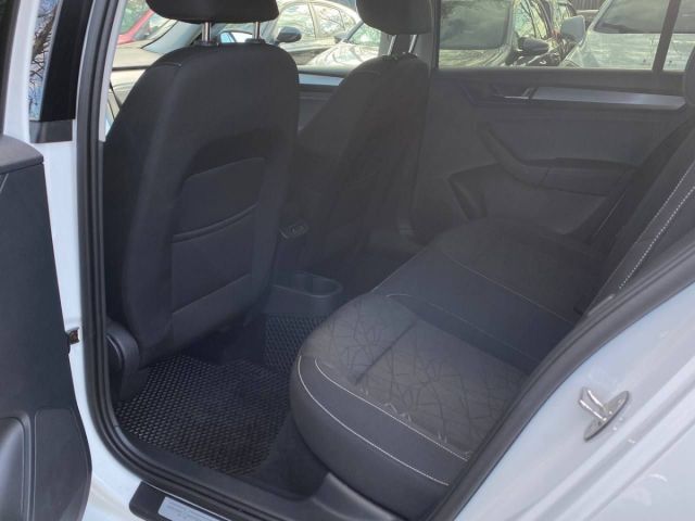 Купить б/у Skoda Rapid, 2019 год, 125 л.с. в России
