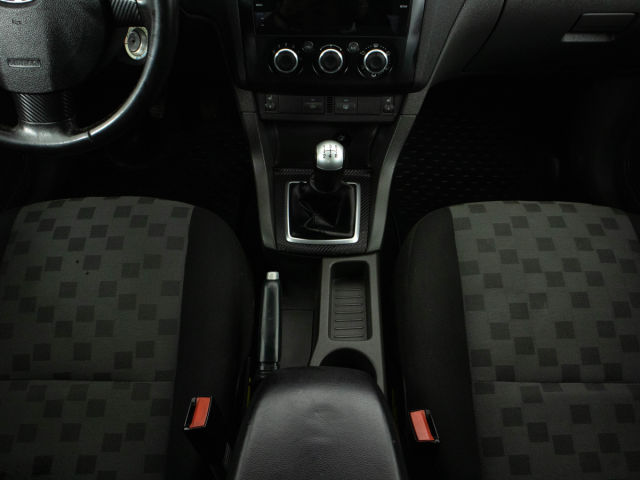 Купить б/у Ford Focus, 2005 год, 145 л.с. в России