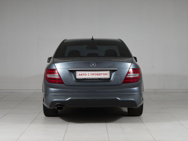 Купить б/у Mercedes-Benz C-класс, 2011 год, 156 л.с. в России