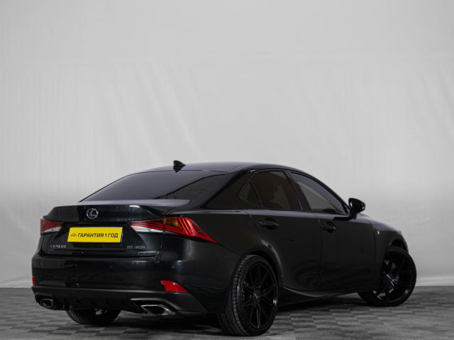 Купить б/у Lexus IS, 2018 год, 245 л.с. в России