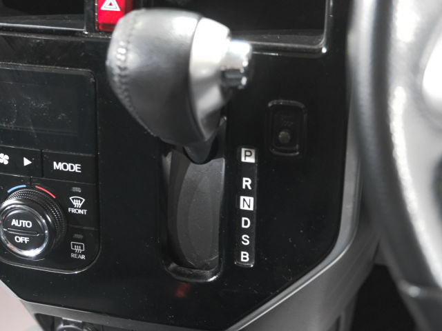 Купить б/у Toyota Tank, 2017 год, 69 л.с. в России