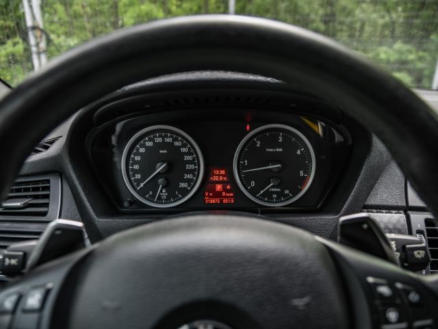 BMW X6 с пробегом, 2012 год, 245 л.с. в России Купить б/у BMW X6, 2012 год, 245 л.с. в России