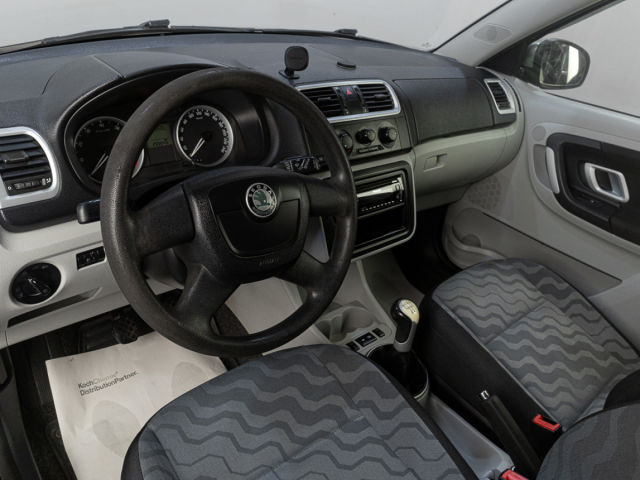 Купить б/у Skoda Fabia, 2009 год, 86 л.с. в России