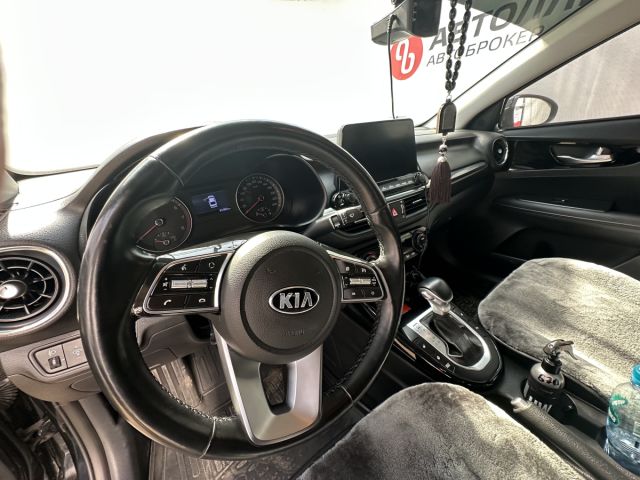 Купить б/у Kia Cerato, 2019 год, 150 л.с. в Чите