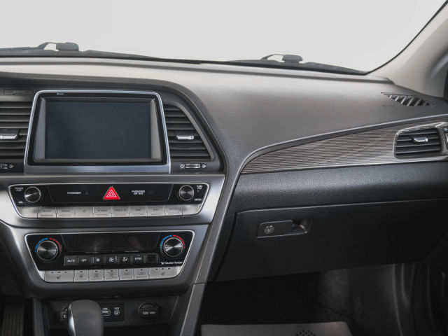 Купить б/у Hyundai Sonata, 2018 год, 150 л.с. в России