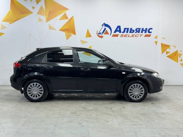Купить б/у Chevrolet Lacetti, 2008 год, 109 л.с. в России