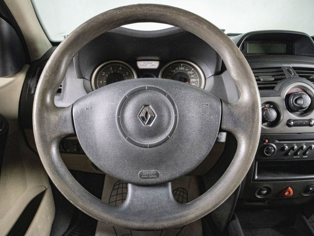 Купить б/у Renault Megane, 2007 год, 115 л.с. в Сургуте