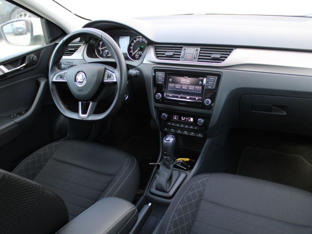 Купить б/у Skoda Rapid, 2019 год, 125 л.с. в России