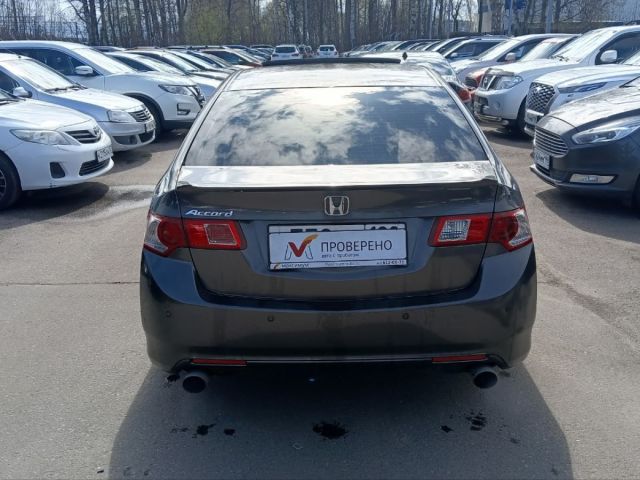 Купить б/у Honda Accord, 2008 год, 201 л.с. в России