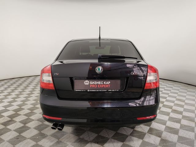 Купить б/у Skoda Octavia, 2012 год, 152 л.с. в России